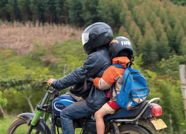 Regras e dicas importantes para transportar crianças em motos » Grupo  Berimbau