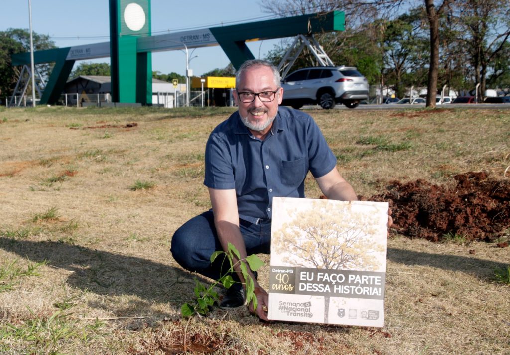 >Luiz Fernando faz parte dos quadricentenários do Detran